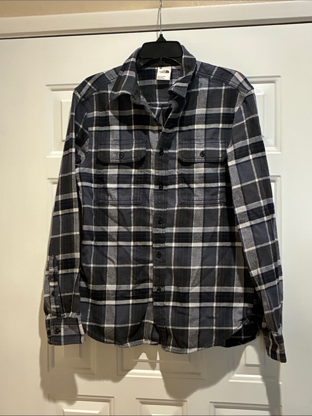 The North Face Men's Black & Gray Plaid Flannel Shirt - Classic Casual Button-Up